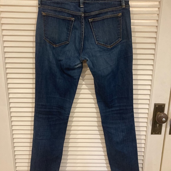 SOLD Gap Real Straight Jeans Size 6/28 Darker Wash - Picture 5 of 8